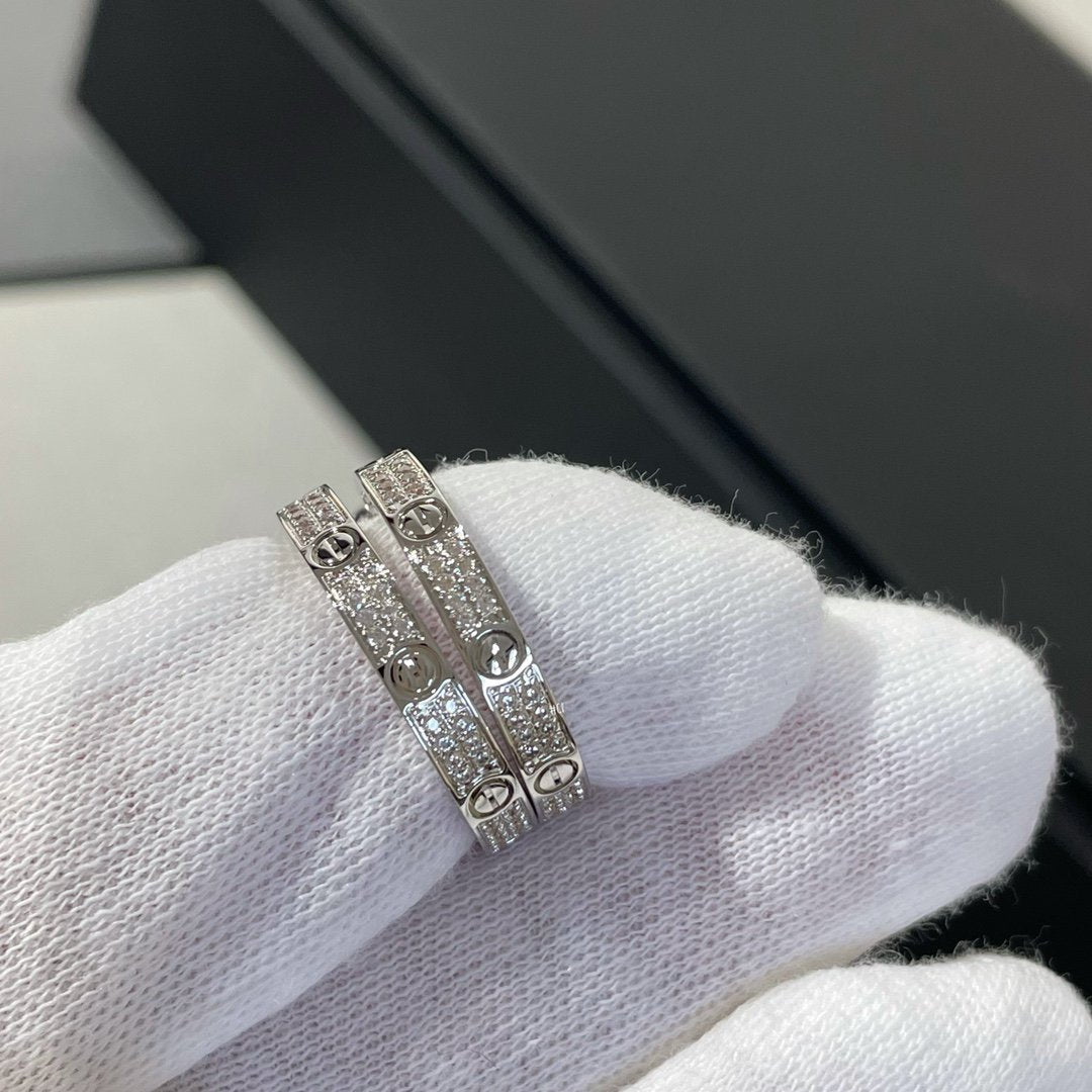 LUXEIFY LOVE DIAMOND SILVER HOOP EARRINGS