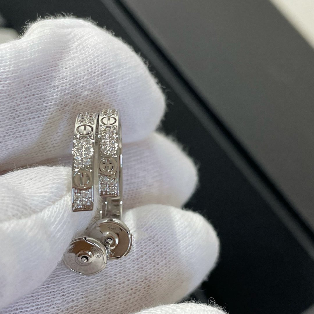 LUXEIFY LOVE DIAMOND SILVER HOOP EARRINGS