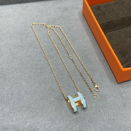 LUXEIFY POP H SKY BLUE NECKLACE
