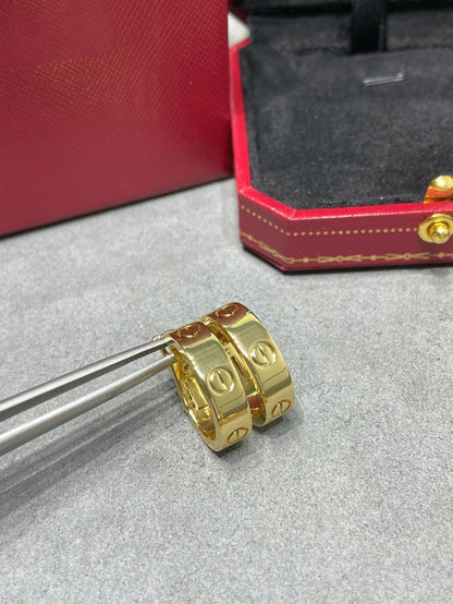 LUXEIFY LOVE 5.5MM EARRINGS