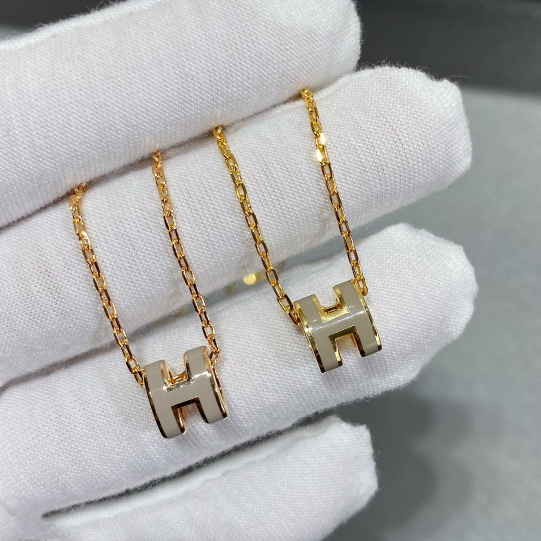 LUXEIFY MINI POP H NECKLACE
