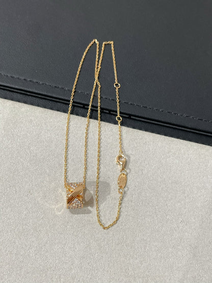 LUXEIFY LIENS EVIDENCE DIAMOND PAVED NECKLACE