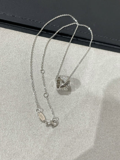 LUXEIFY LIENS EVIDENCE DIAMOND PAVED NECKLACE
