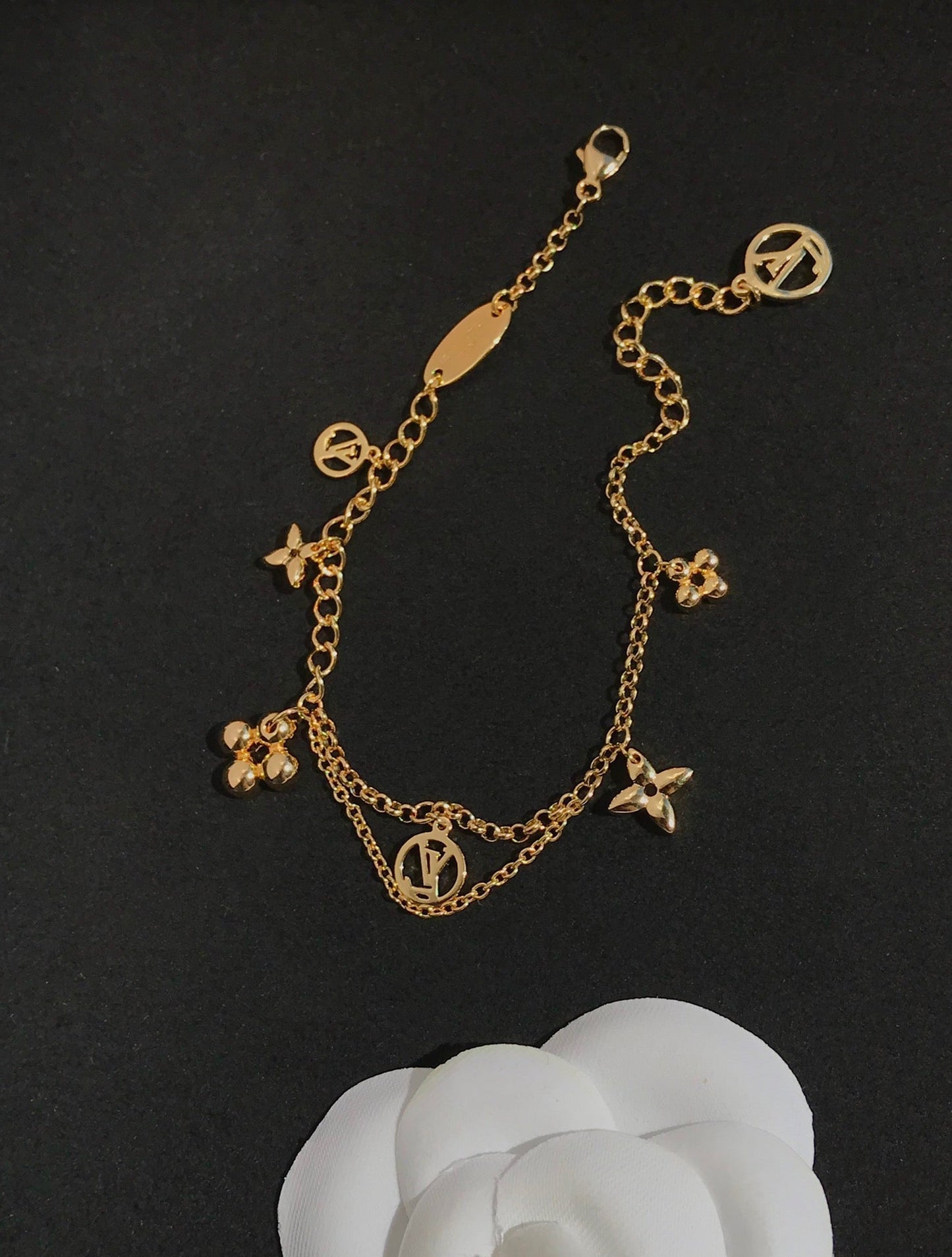 LUXEIFY BLOOMING PINK GOLD MOP BRACELET
