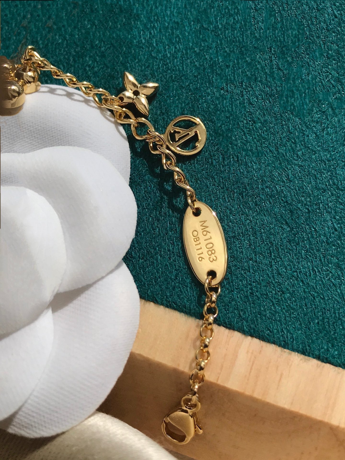 LUXEIFY BLOOMING PINK GOLD MOP BRACELET