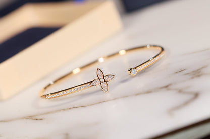 LUXEIFY IDYLLE GOLD OPEN BRACELET DIAMOND PAVED