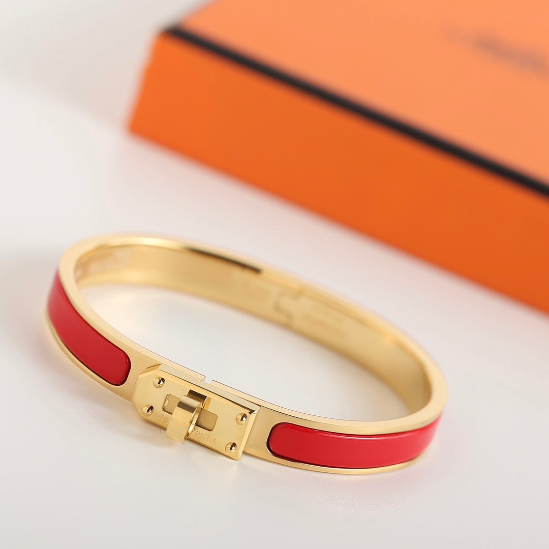 LUXEIFY HM KELLY RED BRACELET