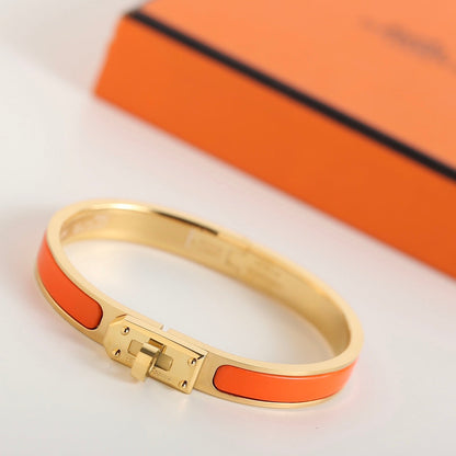 LUXEIFY HM KELLY ORANGE BRACELET