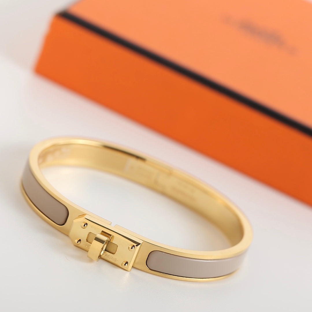 LUXEIFY HM KELLY GREY BRACELET