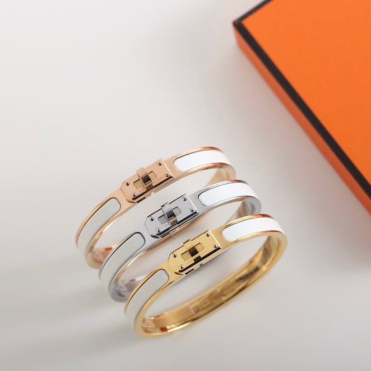 LUXEIFY HM KELLY WHITE BRACELET