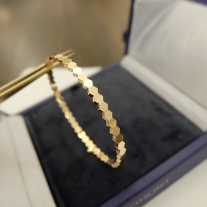 LUXEIFY BEE LOVE BRACELET