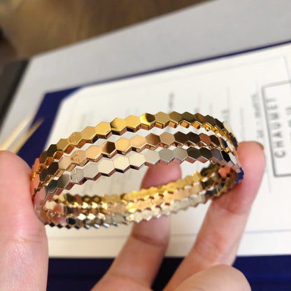 LUXEIFY BEE LOVE BRACELET