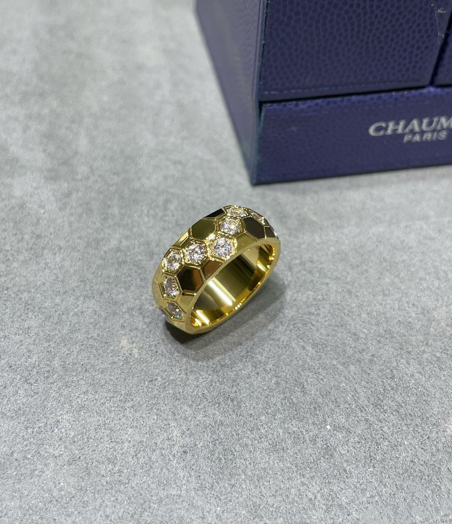LUXEIFY BEE LOVE DIAMOND LARGE RING