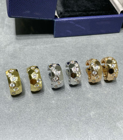 LUXEIFY BEE LOVE DIAMOND HOOP EARRINGS