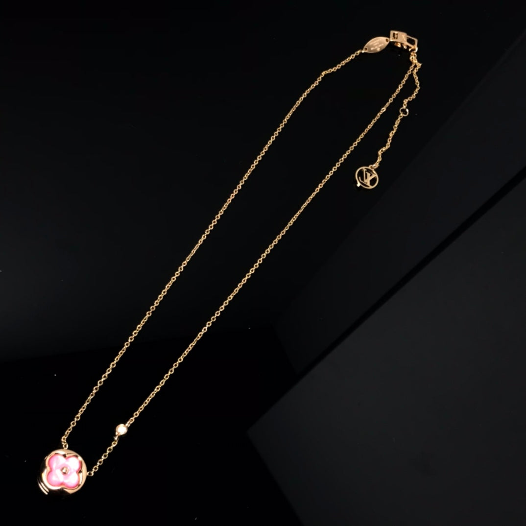 LUXEIFY COLOR BLOSSOM PINK MOP SUN GOLD NECKLACE