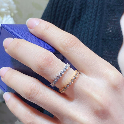 LUXEIFY BEE LOVE DIAMOND PAVED SMALL RING