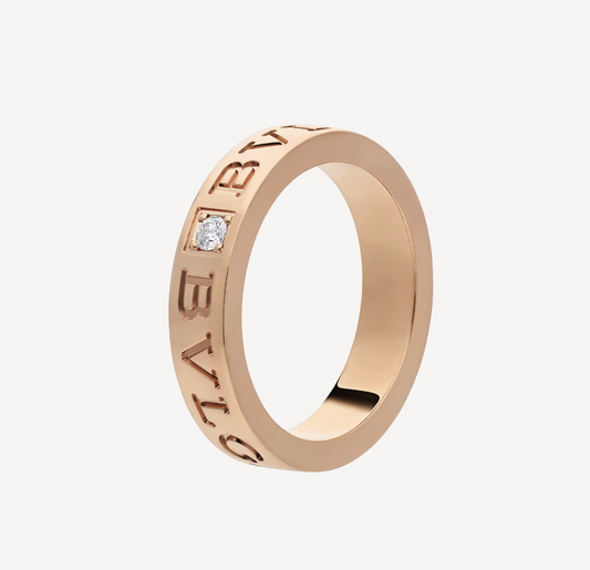 LUXEIFY ZERO 1 ESSENTIAL WITH A DIAMOD RING