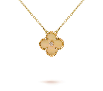 CHRISTMAS LIMITED EDITION NECKLACE COLLECTION