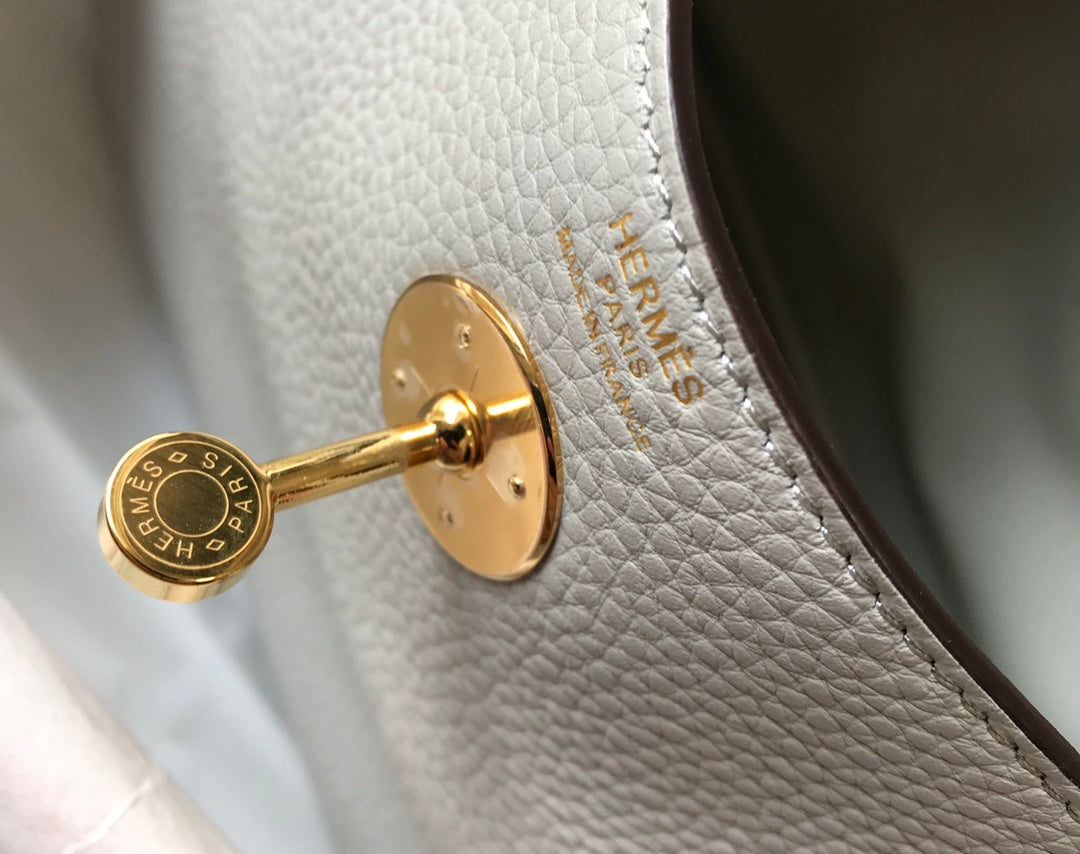 HM LINDY 30 BAG CREAM TAURILLON CLEMENCE LEATHER