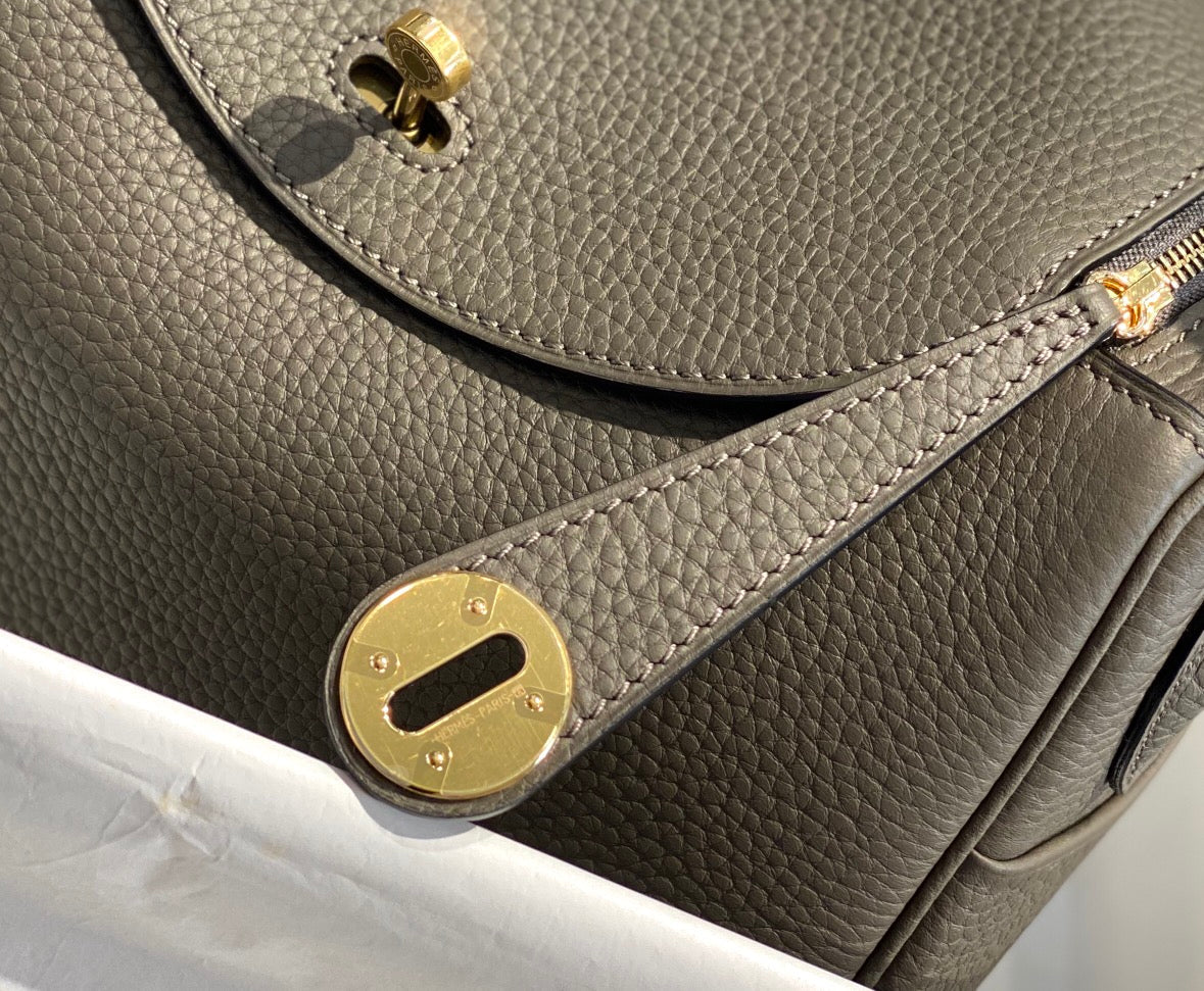 HM LINDY 30 BAG OLIVE TAURILLON CLEMENCE LEATHER