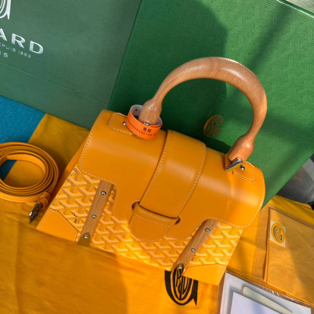 SA?GON PM BAG 28 IN YELLOW GOYARDINE CANVAS AND CALFSKIN