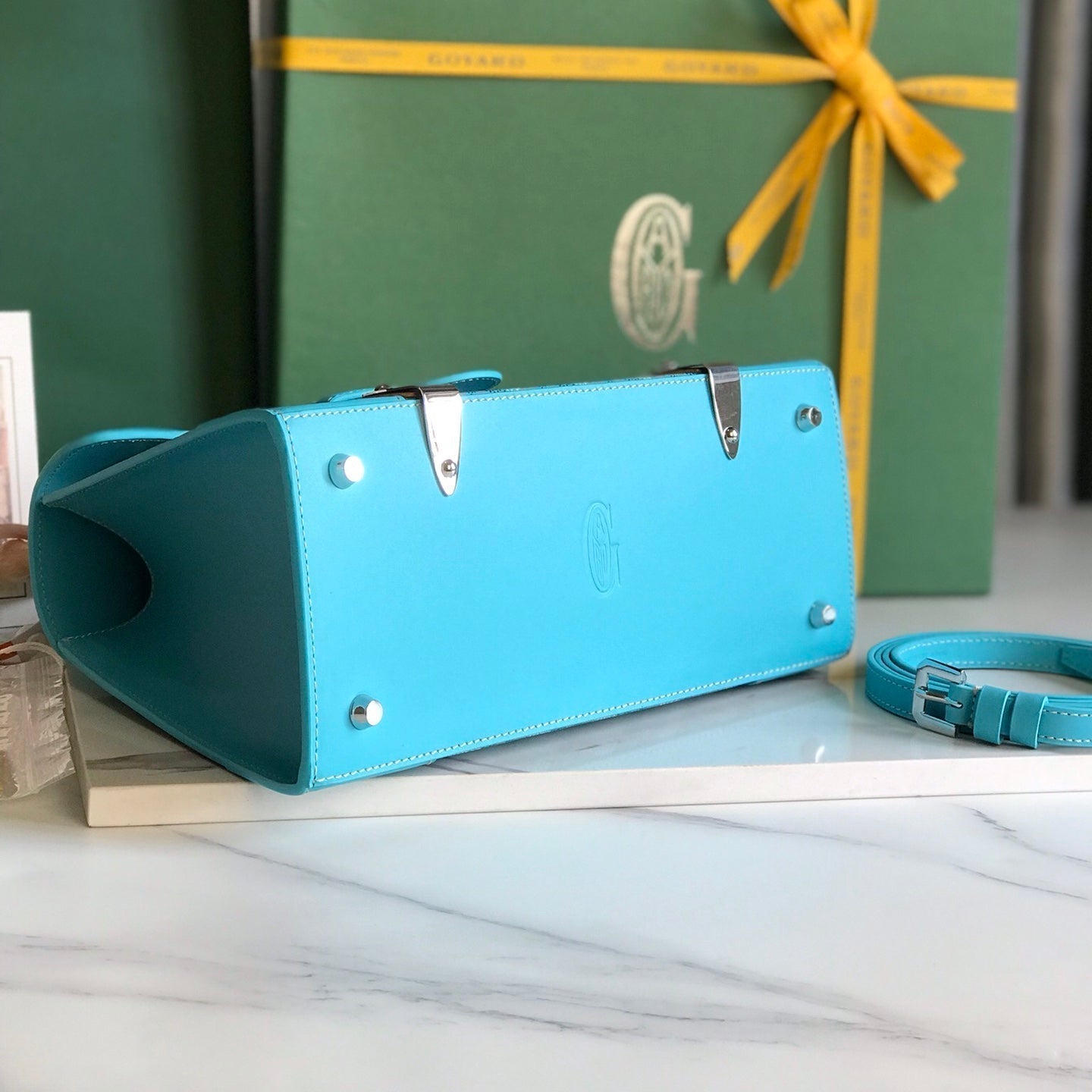 SA?GON PM BAG 28 IN LIGHT BLUE GOYARDINE CANVAS AND CALFSKIN
