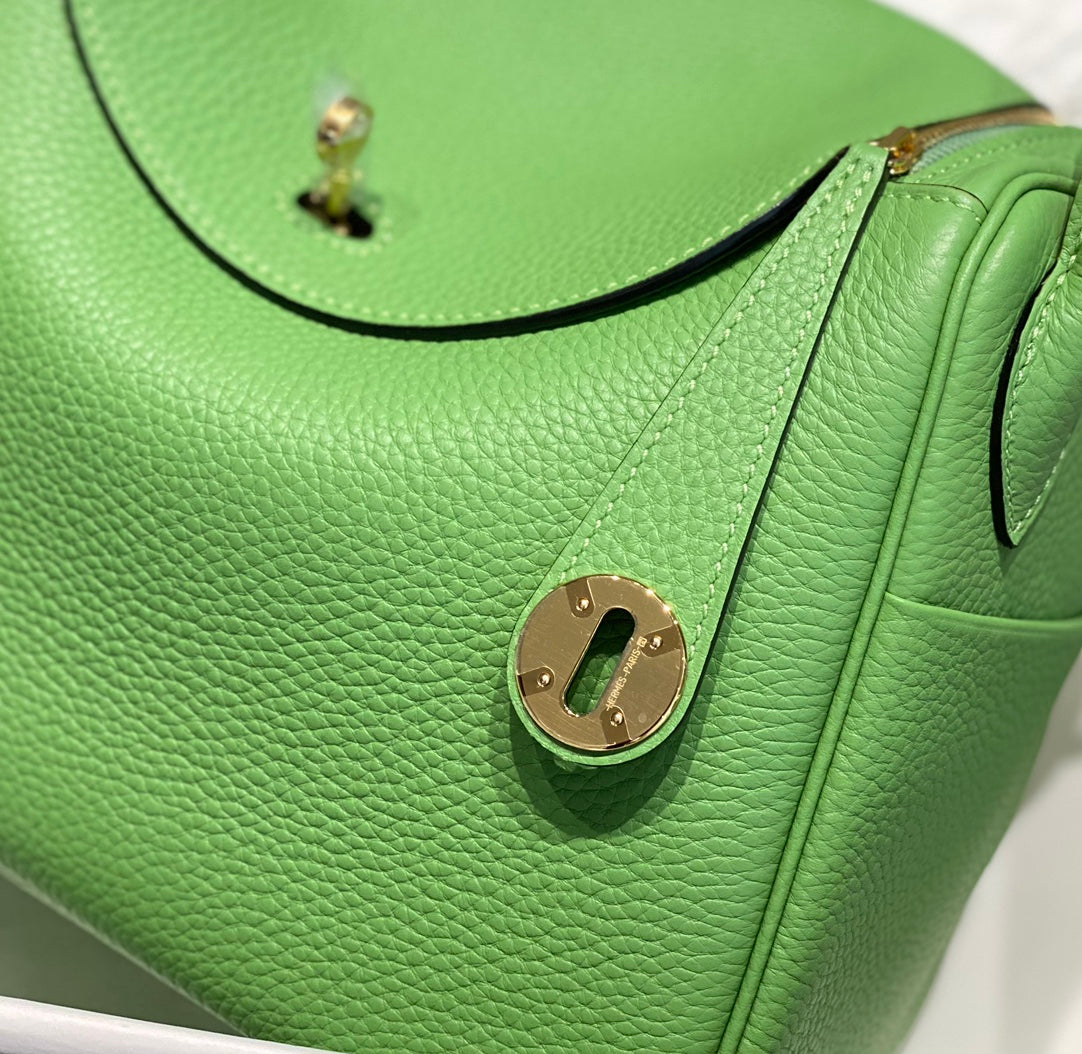 HM LINDY 30 BAG KELLY GREEN TAURILLON CLEMENCE LEATHER