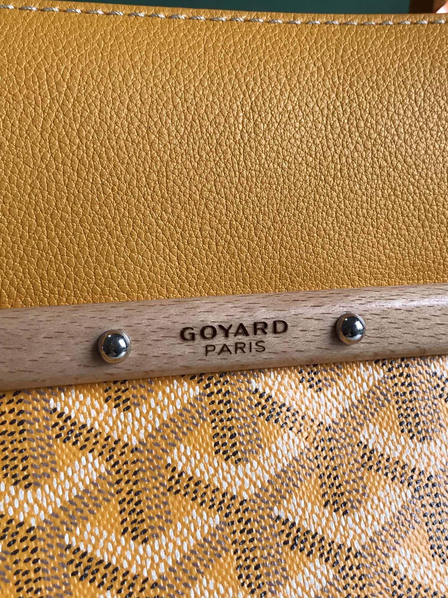 SAIGON SOUPLE BAG 34 IN YELLOW GOYARDINE CANVAS AND CALFSKIN