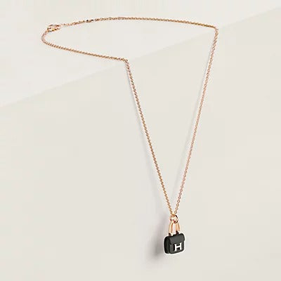 LUXEIFY WOMEN'S HM AMULETTES CONSTANCE PENDANT NECKLACE