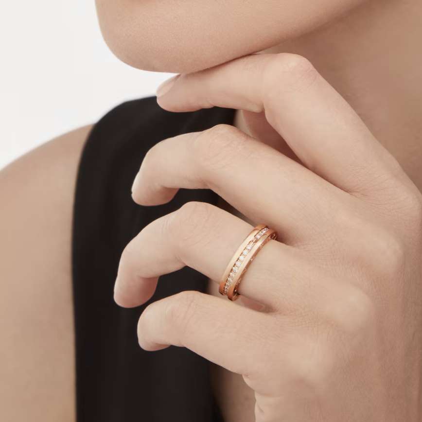 LUXEIFY ZERO 1 ONE-BAND PAVED DIAMONDS ON THE SPIRAL RING