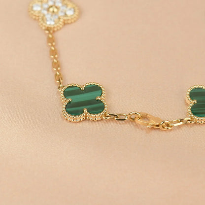CLOVER 5 MOTIF MALACHITE BRACELET COLLECTION