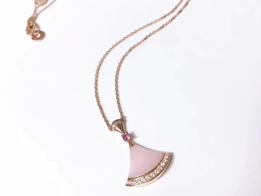 LUXEIFY DREAM NECKLACE PINK MOP DIAMOND