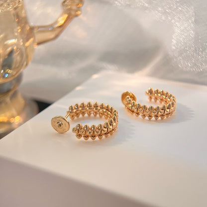 LUXEIFY CLASH SMALL HOOP EARRINGS