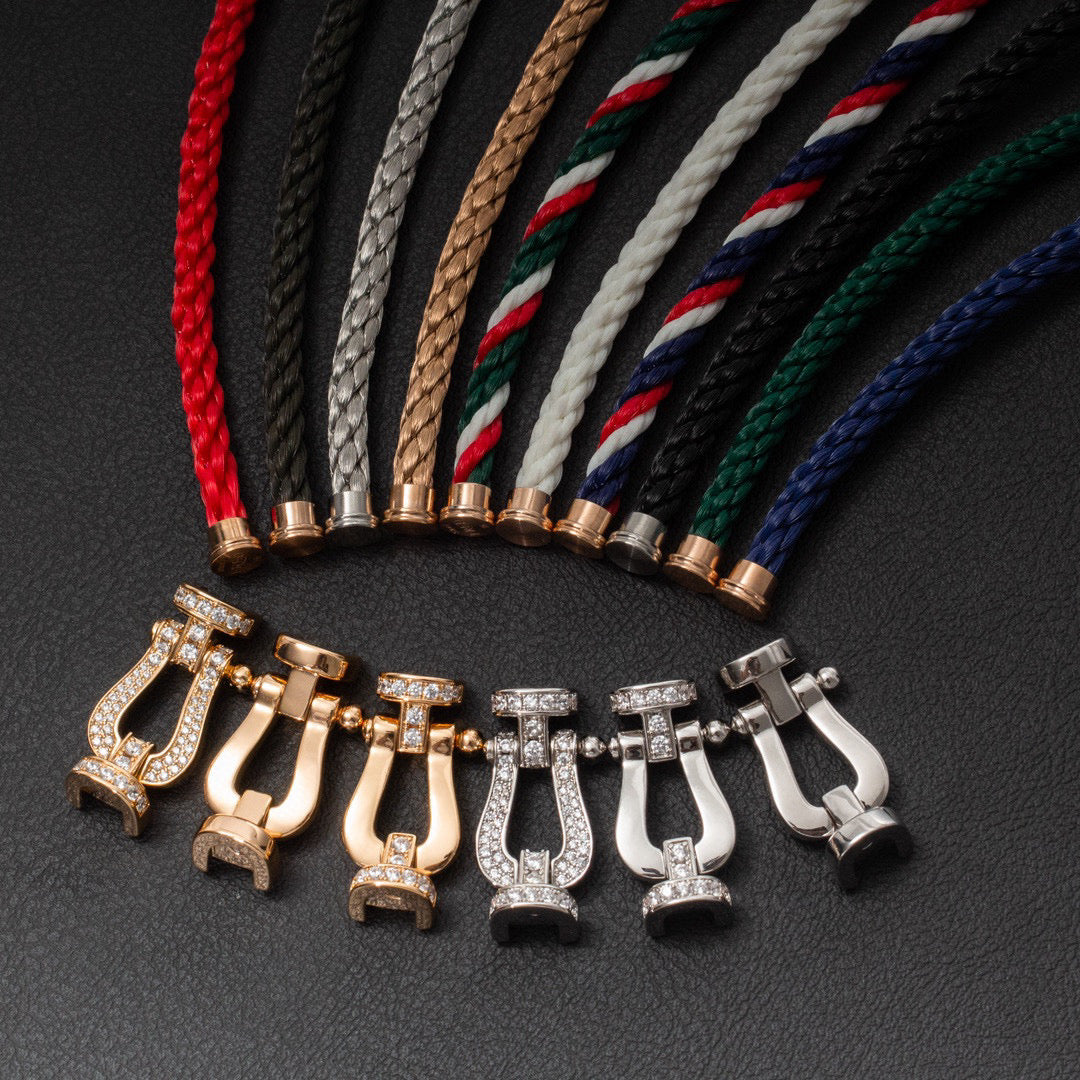 LUXEIFY FORCE LARGE HORSESHOE FULL DIAMOND BRACELET GOLD