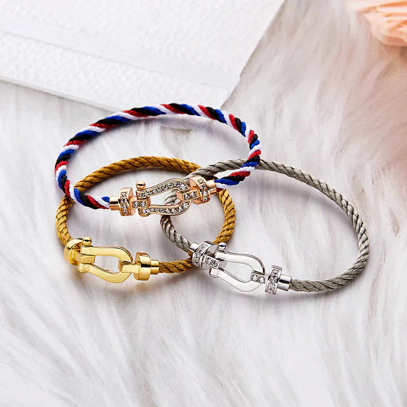 LUXEIFY FORCE LARGE HORSESHOE NO DIAMOND BRACELET GOLD