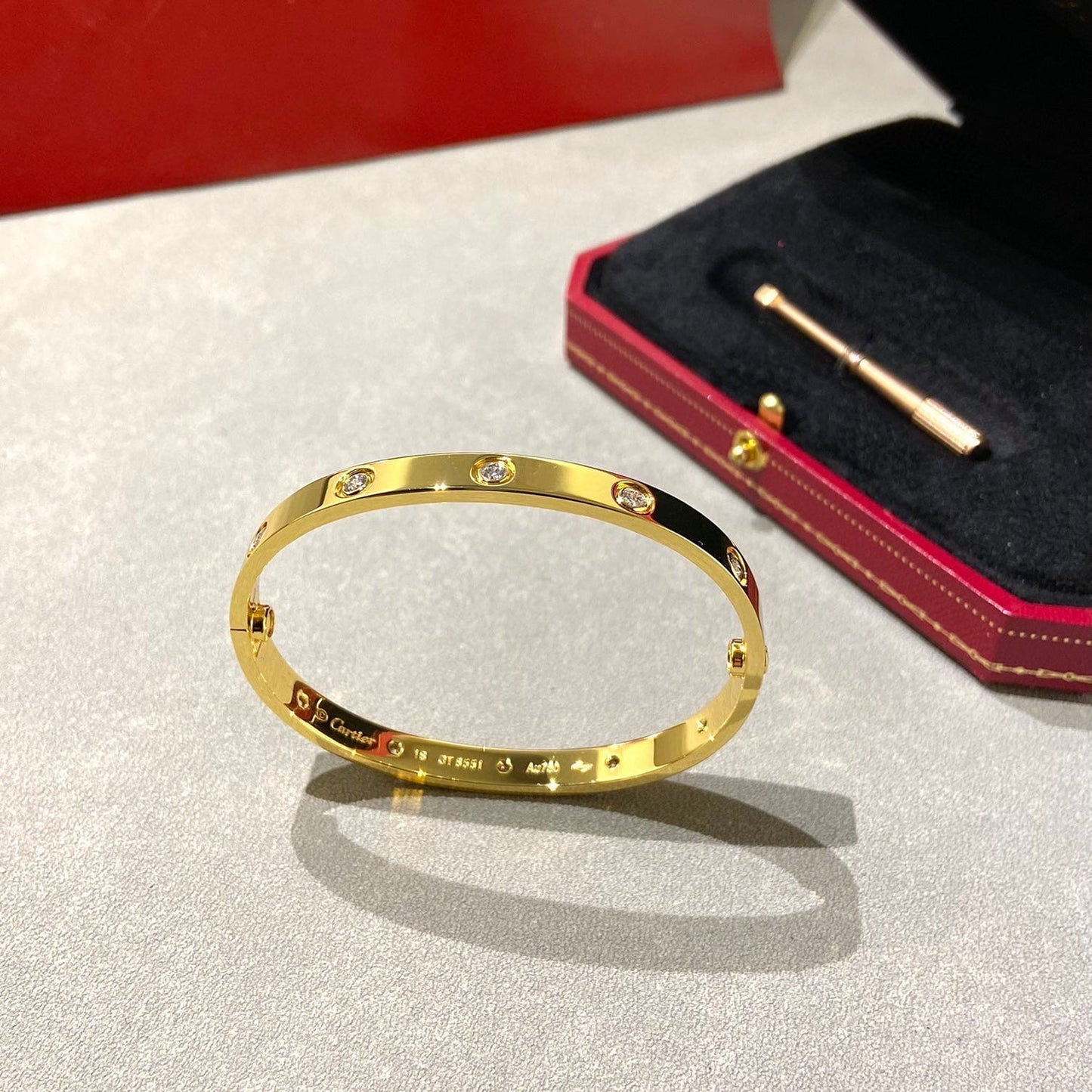 LUXEIFY LOVE BRACELET 6.1MM 10 DIAMONDS
