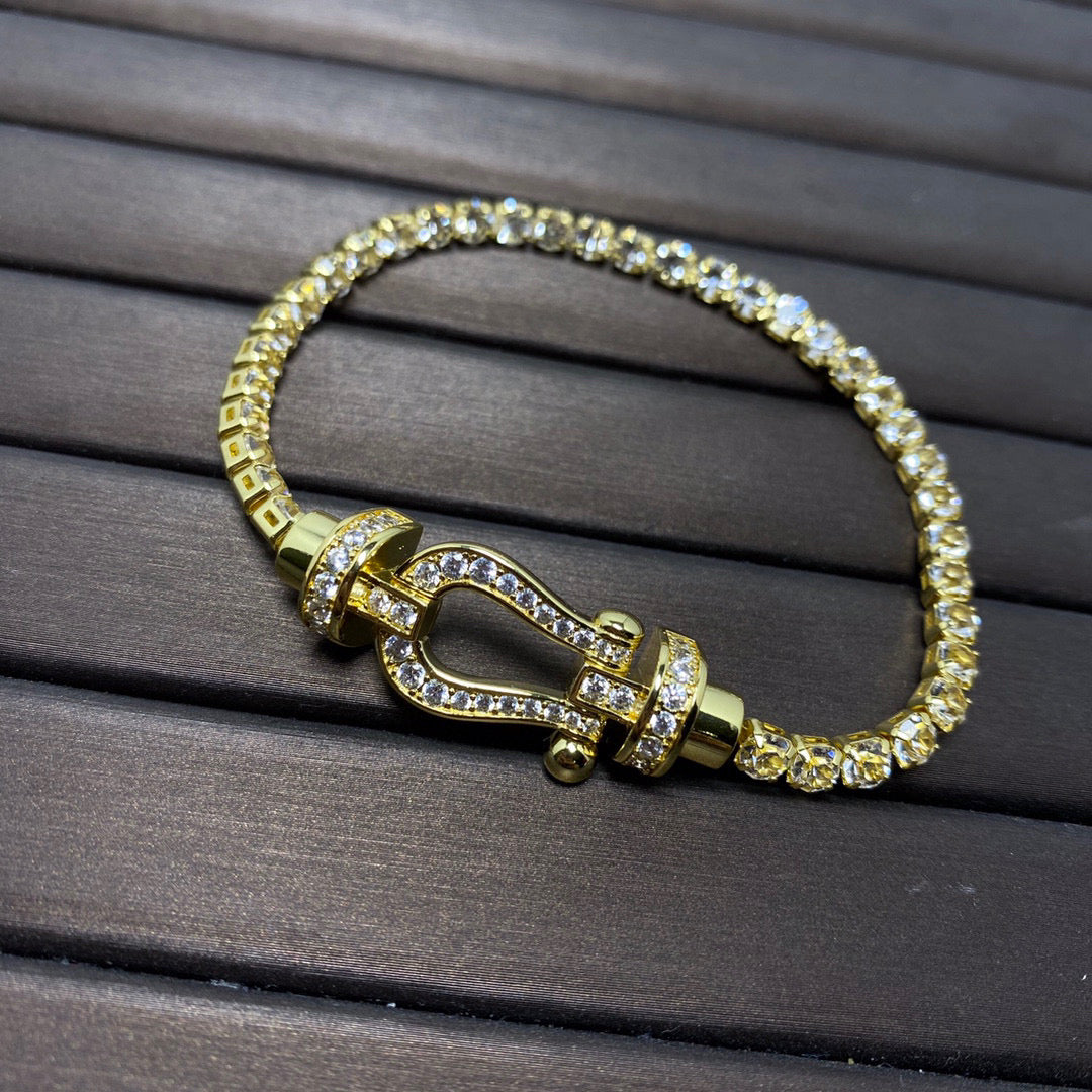 LUXEIFY FORCE  HORSESHOE  DIAMOND TENNIS BRACELET