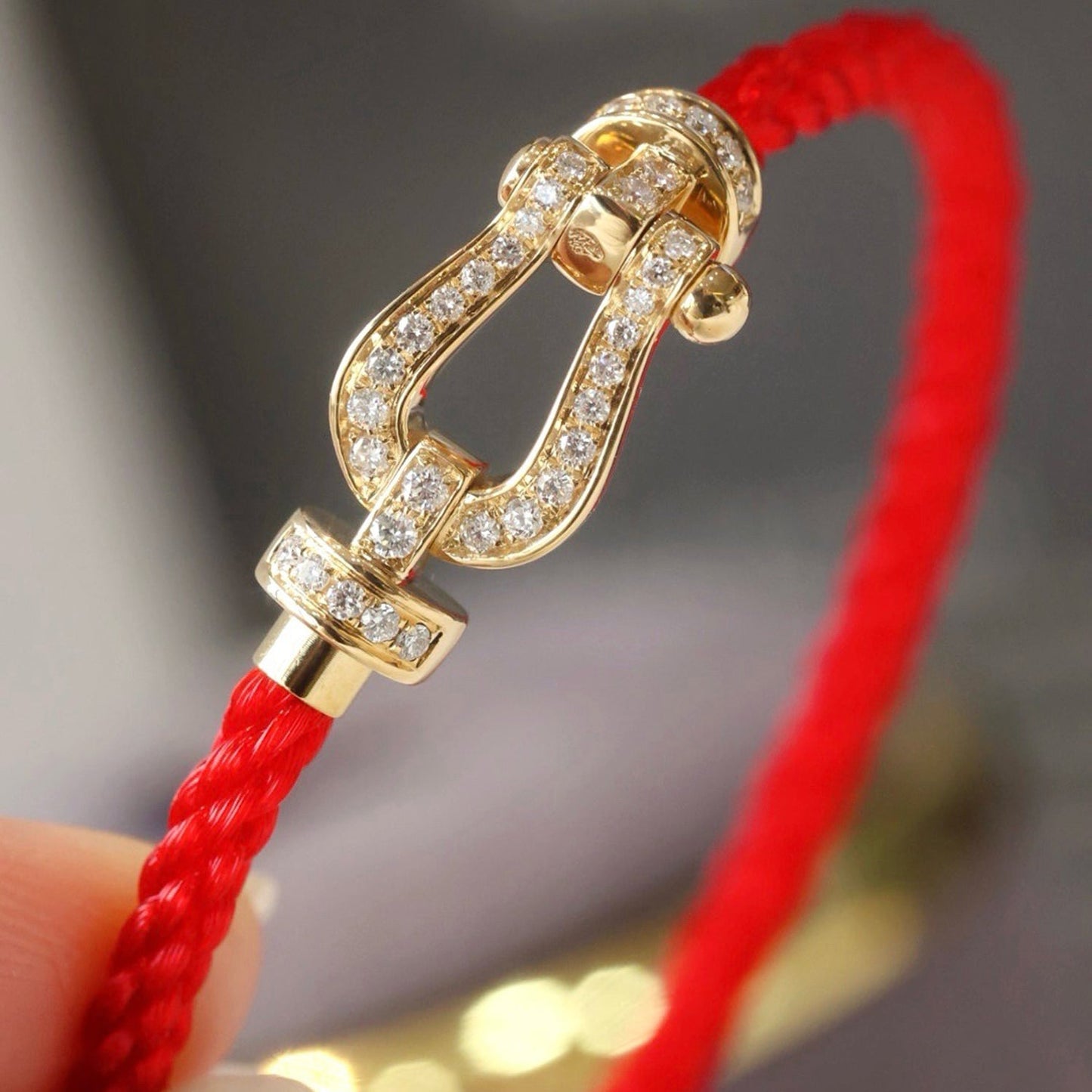 LUXEIFY FORCE LARGE HORSESHOE FULL DIAMOND BRACELET SILVER