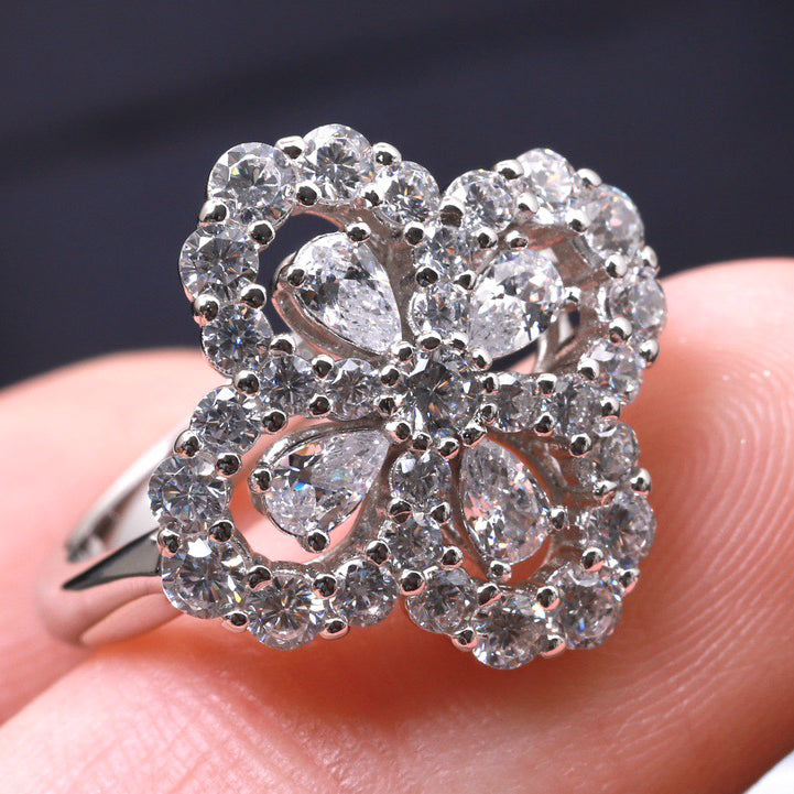 LUXEIFY LOOP RING FULL MOTIF DIAMOND 16MM SILVE