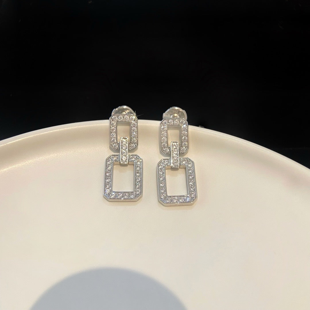 PENDIENTES MEDIANOS LUXEIFY LINKS CON DIAMANTE