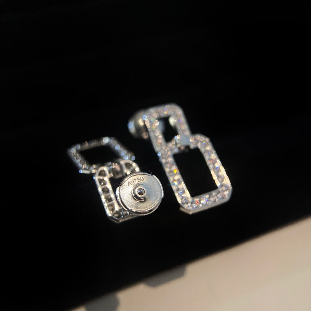 PENDIENTES MEDIANOS LUXEIFY LINKS CON DIAMANTE
