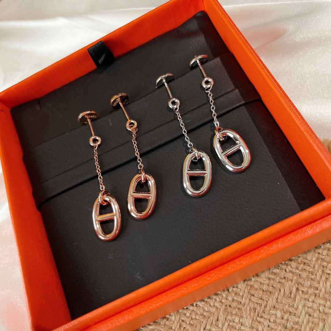 LUXEIFY CHAINE TASSEL EARRINGS