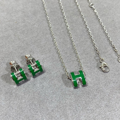 LUXEIFY POP H GREEN NECKLACE SILVER AND GOLD