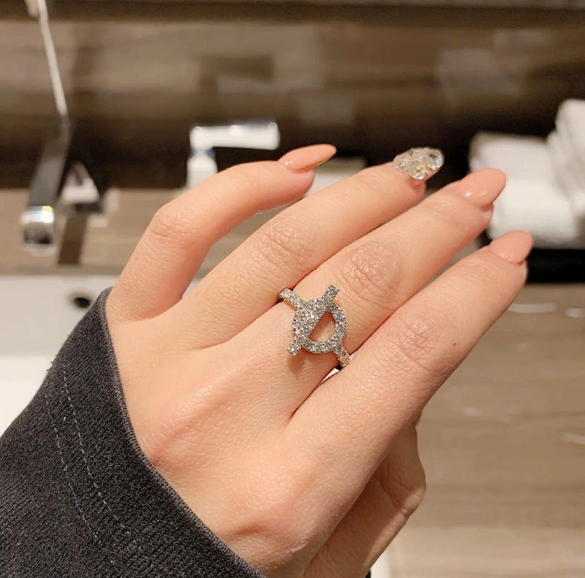 LUXEIFY ECHAPPEE RING SILVER DIAMOND