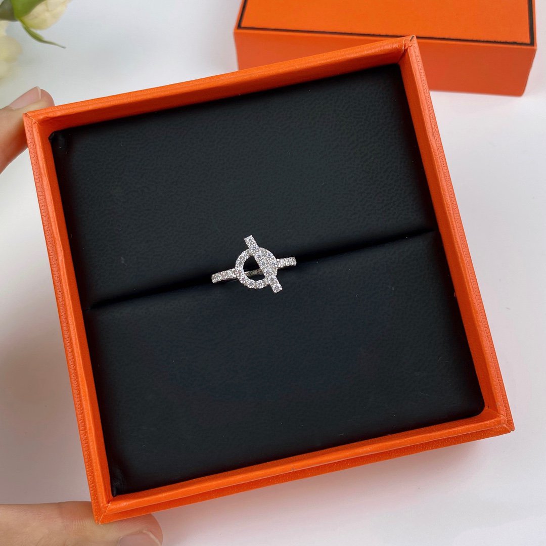 LUXEIFY ECHAPPEE RING SILVER DIAMOND