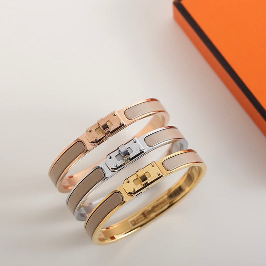LUXEIFY HM KELLY GREY BRACELET