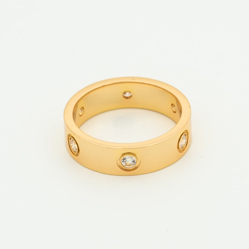 LUXEIFY LOVE RING 5.5MM 6 DIAMONDS
