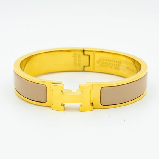 LUXEIFY H GREY BRACELET