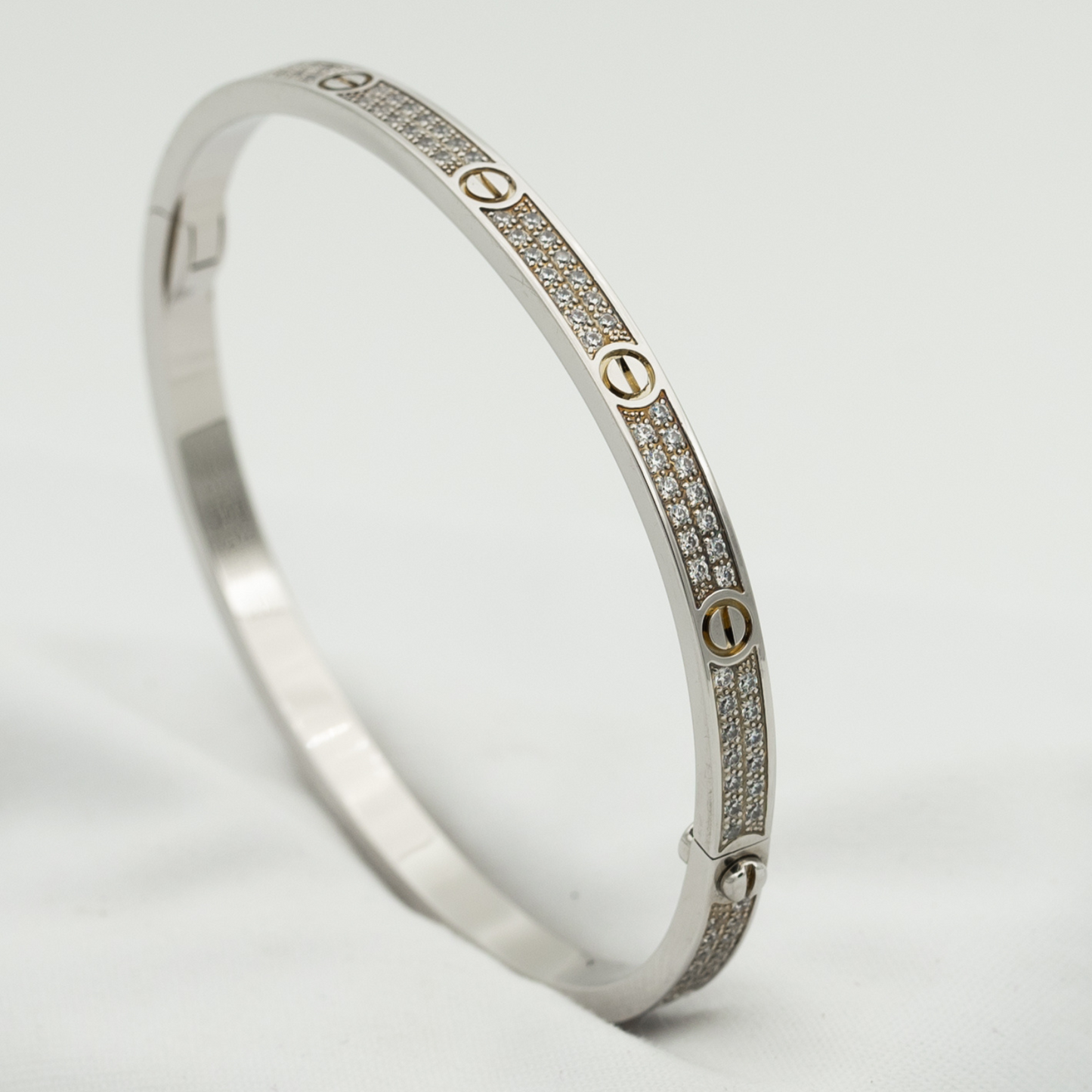 LUXEIFY LOVE BRACELET 3.65MM DIAMOND-PAVED