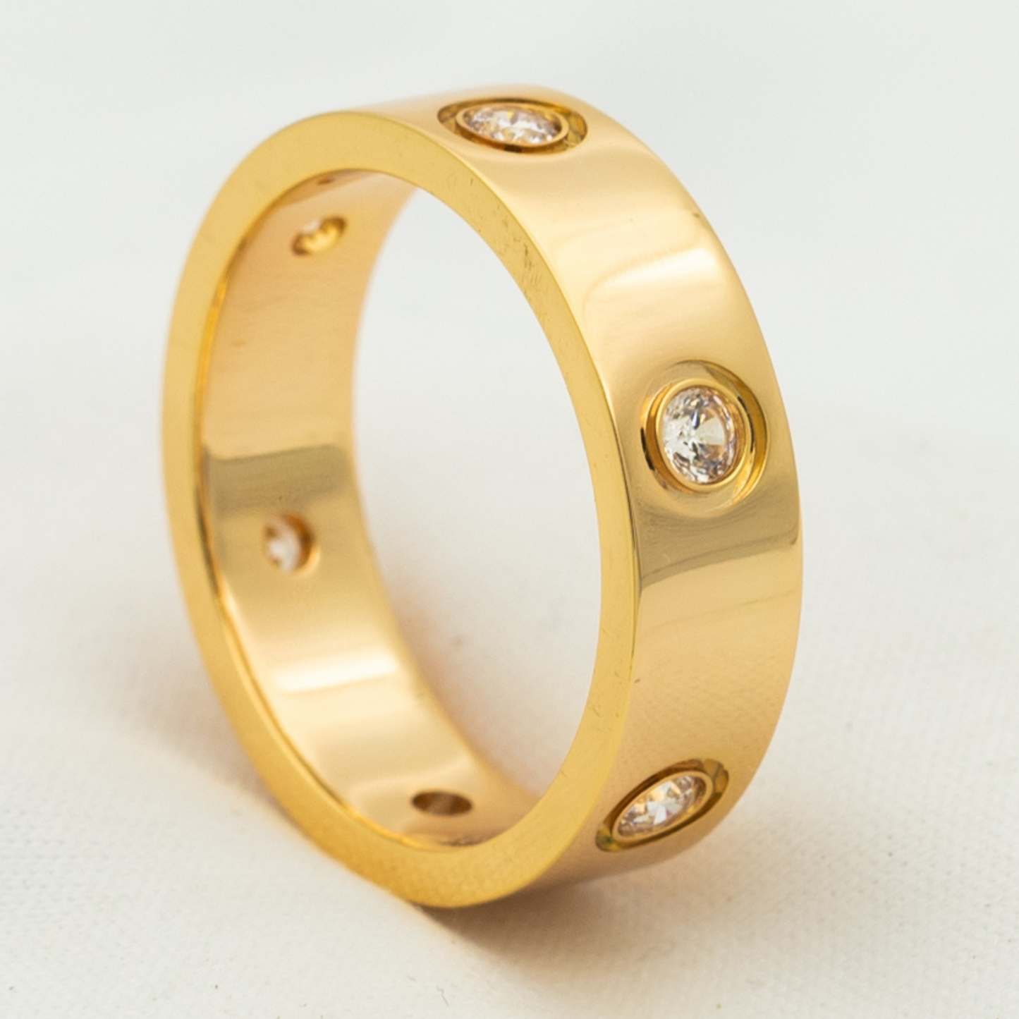 LUXEIFY LOVE RING 5.5MM 6 DIAMONDS